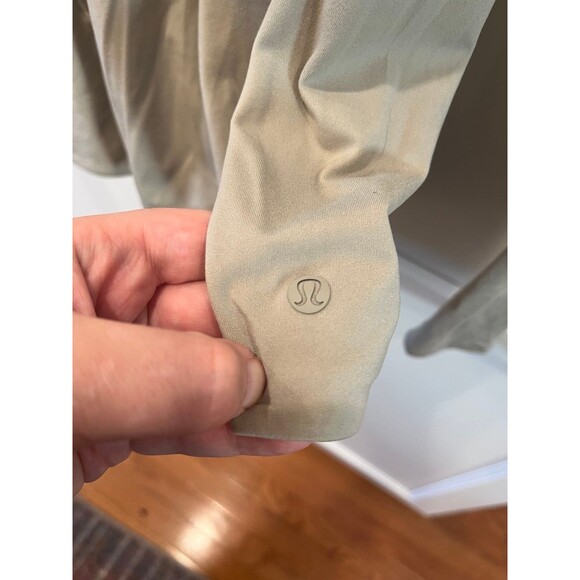 Lululemon size 4  beige long sleeve athletic tshirt - Picture 2 of 3